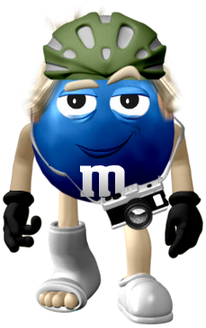Erik as M&M Erik as M&M
